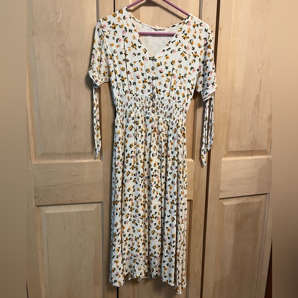 Reborn J Floral Maxi Dress - Picture 2 of 5
